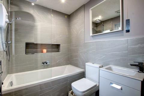 96 Appletree Lane, Redditch, B97 6TS