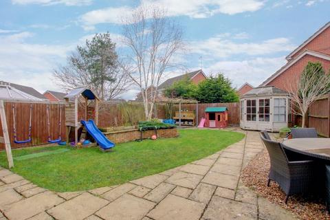 96 Appletree Lane, Redditch, B97 6TS