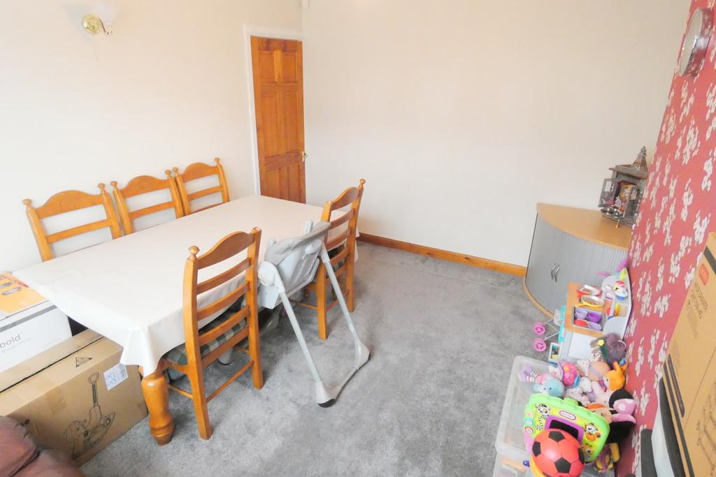 Elmbridge Road, Kingstanding 3 bed semidetached house £225,000