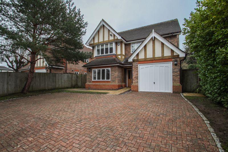 Foley Road, Claygate 5 bed detached house £1,550,000