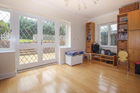 41a Foley Road, Claygate, Esher, KT10 0LU