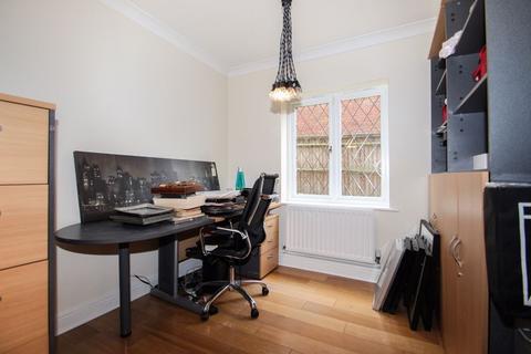 41a Foley Road, Claygate, Esher, KT10 0LU