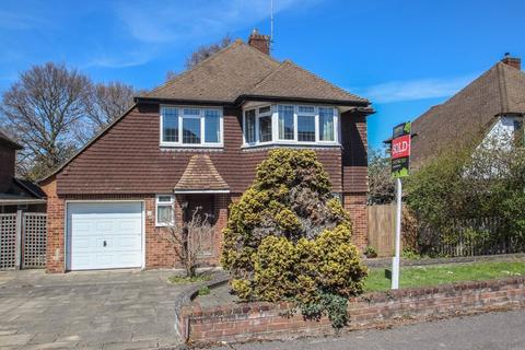 4 Derwent Close, Claygate, Esher, KT10 0RF