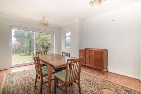4 Derwent Close, Claygate, Esher, KT10 0RF