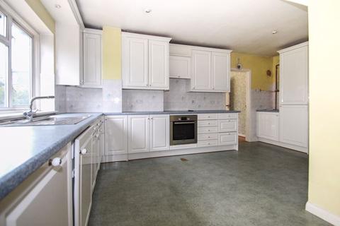 4 Derwent Close, Claygate, Esher, KT10 0RF