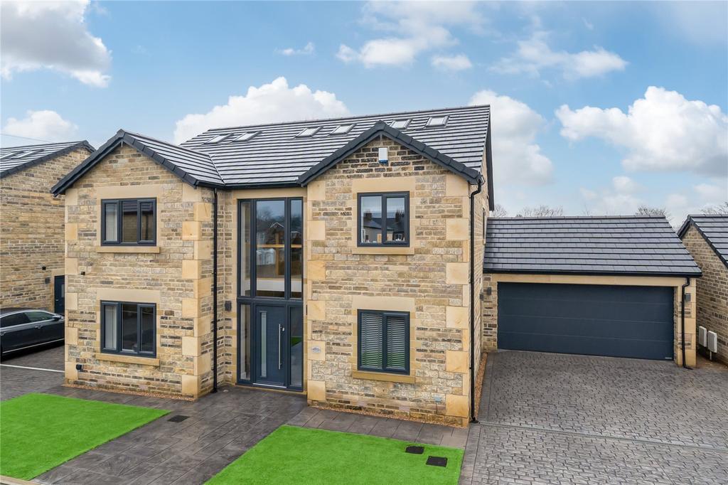 Field Lane, Wakefield 5 bed detached house £585,000