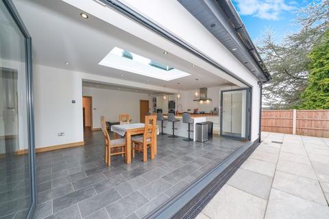 15a Chestnut Drive, Shenstone, Lichfield, WS14 0JH