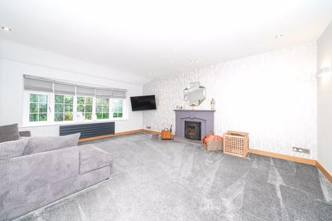 15a Chestnut Drive, Shenstone, Lichfield, WS14 0JH