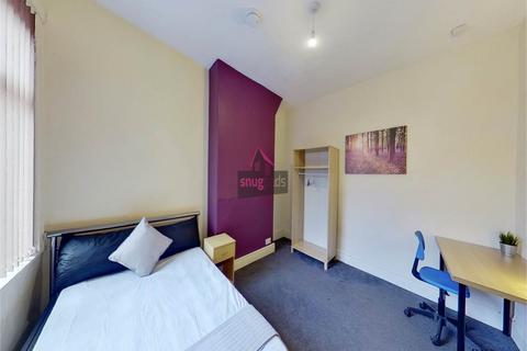 6 bedroom house to rent, Bolton Road, Salford, Manchester