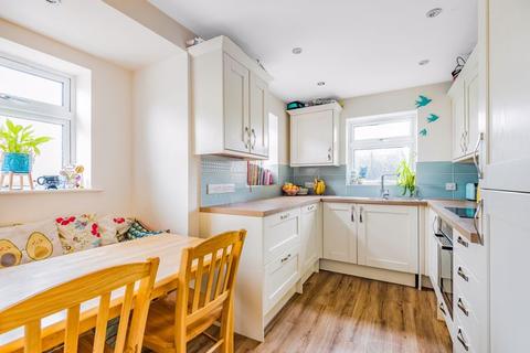 12a Thicket Crescent, Sutton, SM1 4QB