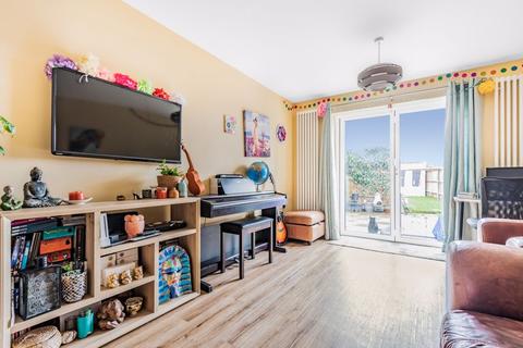 12a Thicket Crescent, Sutton, SM1 4QB