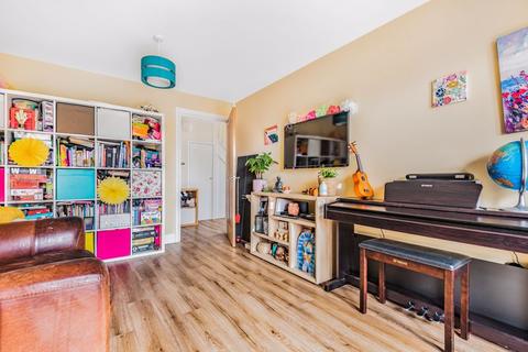12a Thicket Crescent, Sutton, SM1 4QB