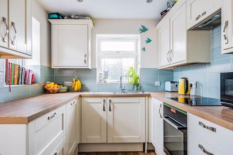 12a Thicket Crescent, Sutton, SM1 4QB