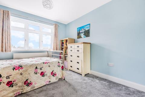 12a Thicket Crescent, Sutton, SM1 4QB