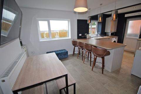 9 Cae Coch, Cefn Mawr, Wrexham, LL14 3DL