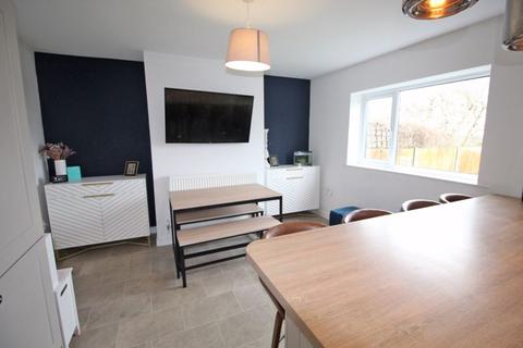 9 Cae Coch, Cefn Mawr, Wrexham, LL14 3DL
