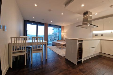 2 bedroom apartment to rent, 2 Bedroom/ 2 Bathroom luxurious apartment at Royal Mint Gardens E1