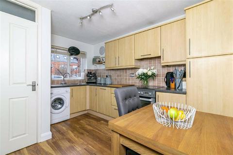 10 Farriers Close, Baldock, SG7 5BQ