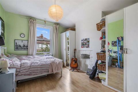 4 Studland Road, London, SE26 5NH