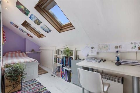 4 Studland Road, London, SE26 5NH