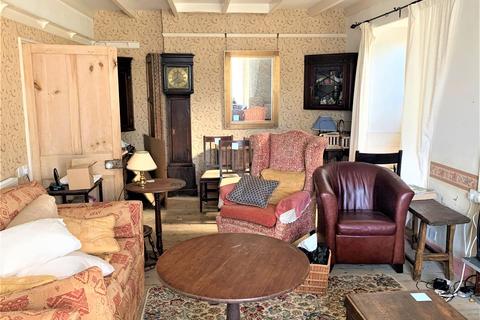 76 Esplanade, Fowey, PL23 1JA