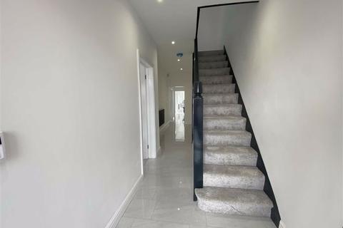 95 Colcot Road, Barry, CF62 8HL