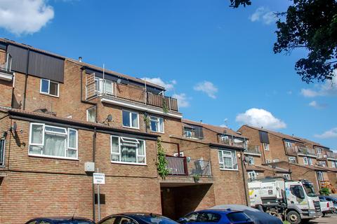 42 Ebbsfleet Walk, Northfleet, Gravesend, DA11 9EN