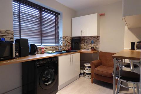 42 Ebbsfleet Walk, Northfleet, Gravesend, DA11 9EN