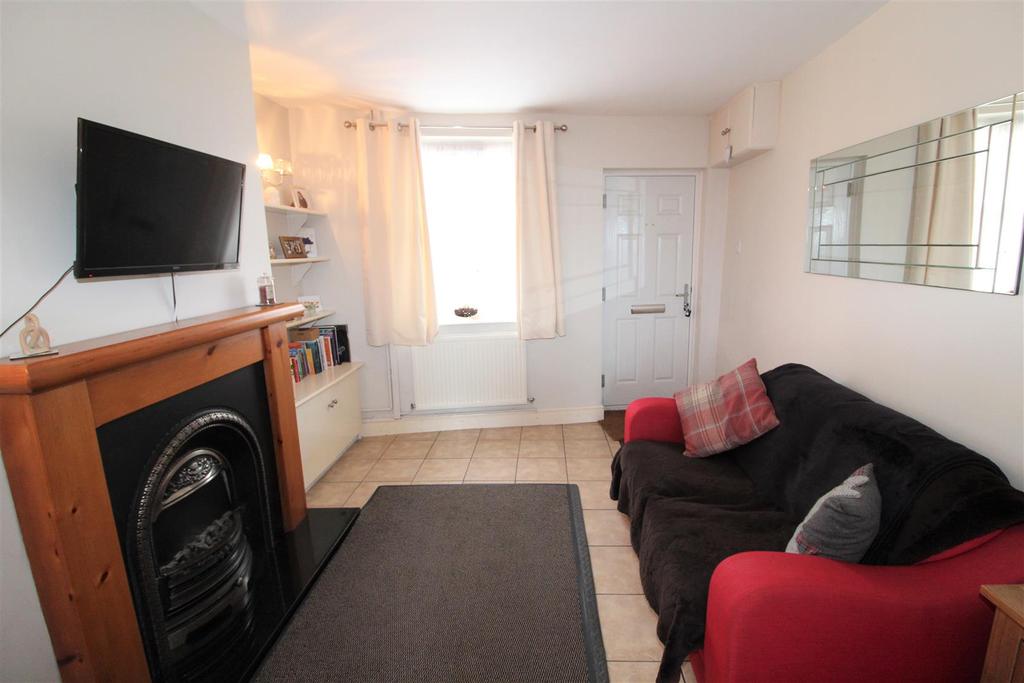 Top Road, Summerhill, Wrexham 1 bed terraced house £85,000