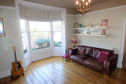 100 Upgate, Louth, LN11 9JN