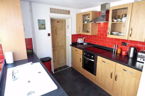 100 Upgate, Louth, LN11 9JN