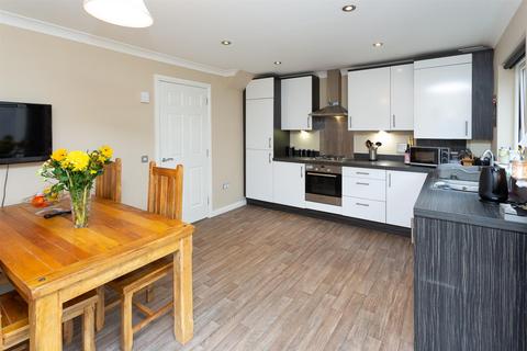 9 Whitson Close, Rattray, Blairgowrie, PH10 7FE