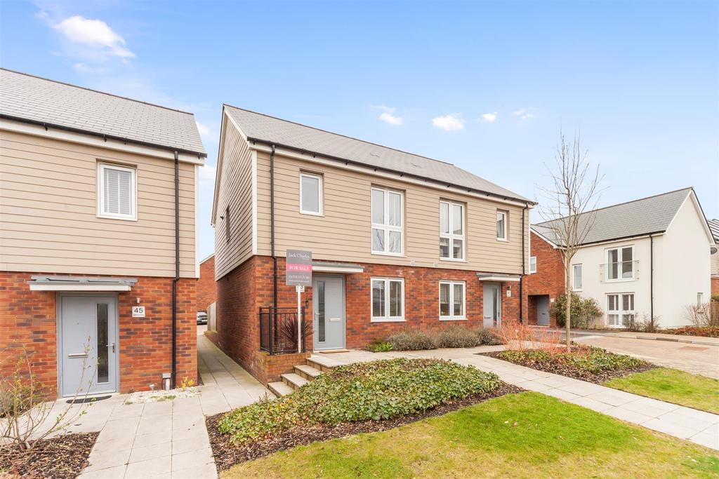 Golding Road, Tunbridge Wells 2 bed semidetached house £375,000