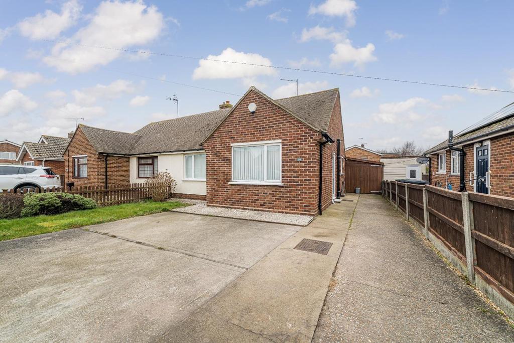 Fife Road, Herne Bay 2 bed semidetached bungalow £295,000