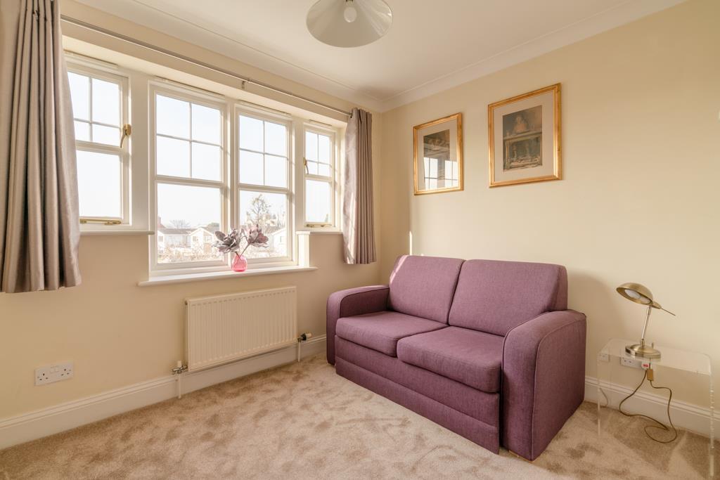 2 Perry Close rm-14.jpg