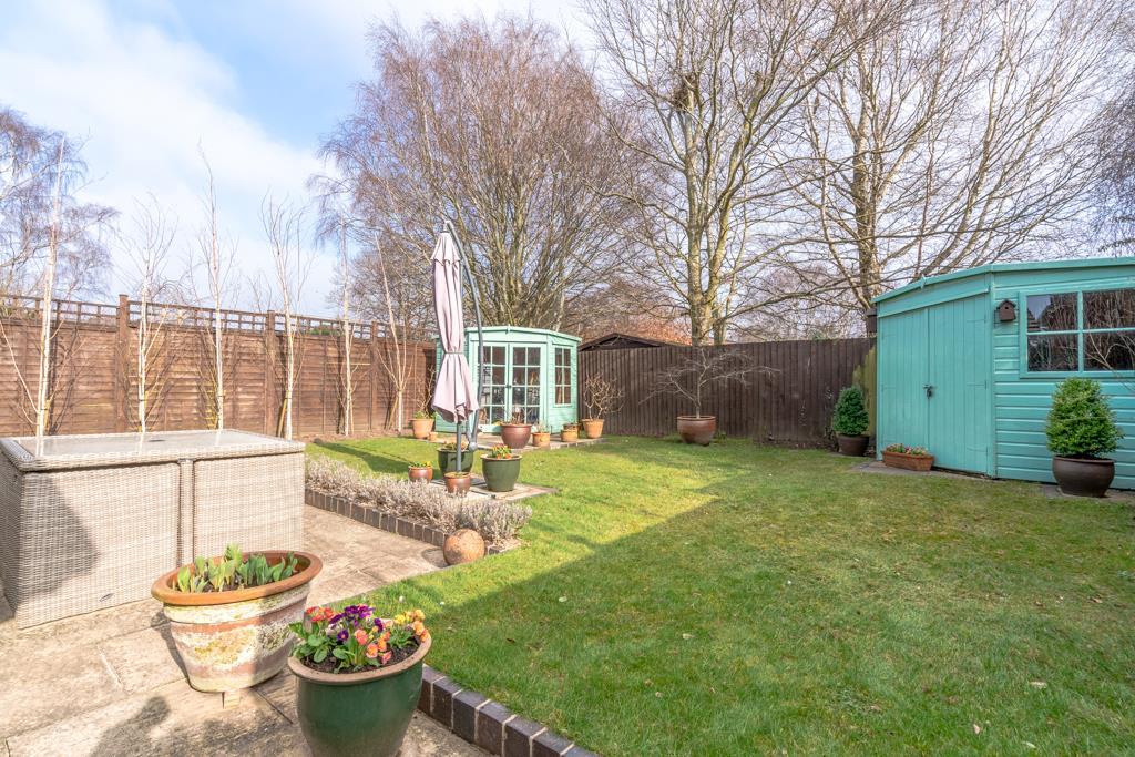 2 Perry Close rm-3.jpg