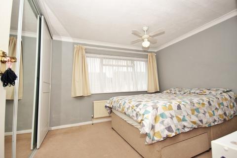26 Bedells Avenue, Black Notley, Braintree, CM77 8LZ