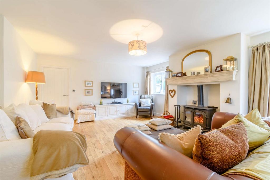8452857-interior5-800.jpg
