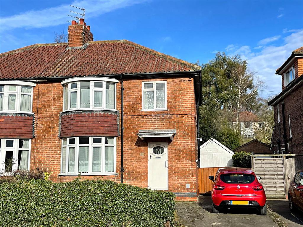 Kilburn Road, Fulford Road 3 bed semidetached house £325,000