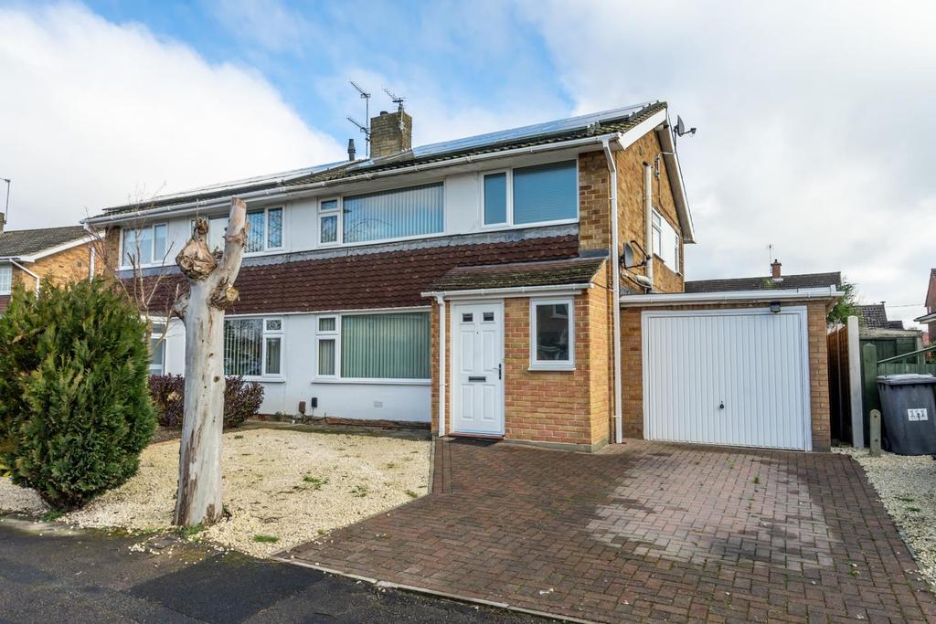 Tedder Road, York 3 bed semidetached house £265,000