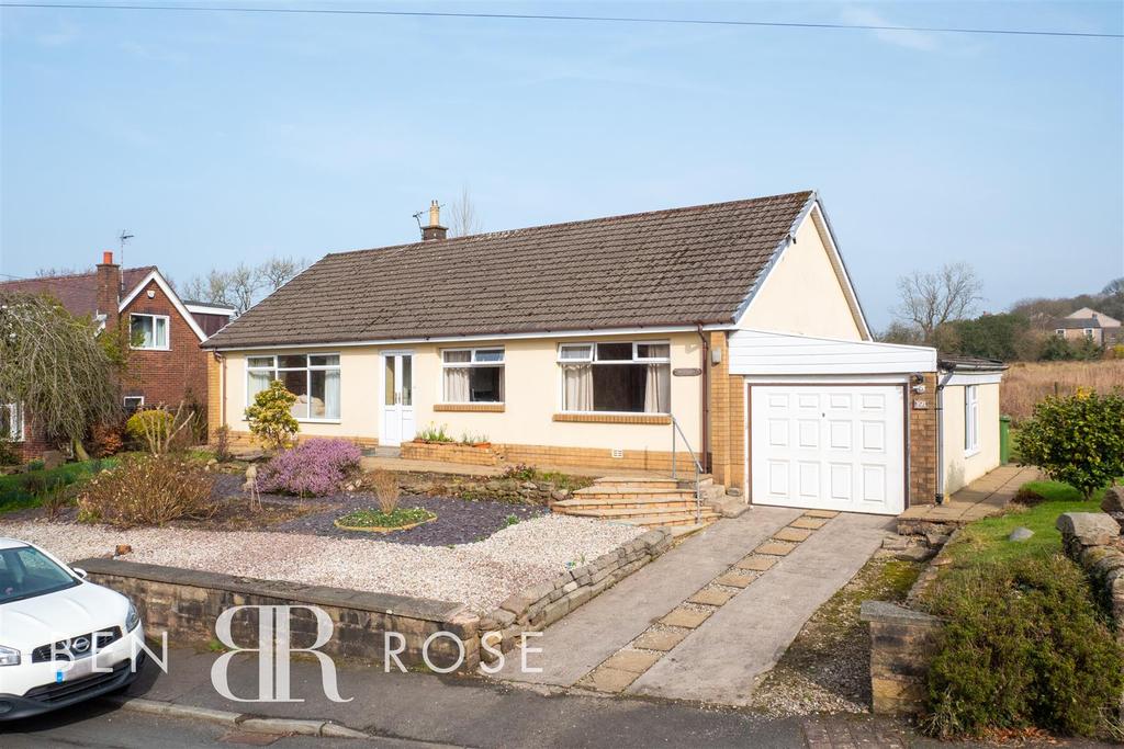 Town Lane, WhittleLeWoods, Chorley 3 bed detached bungalow £349,995