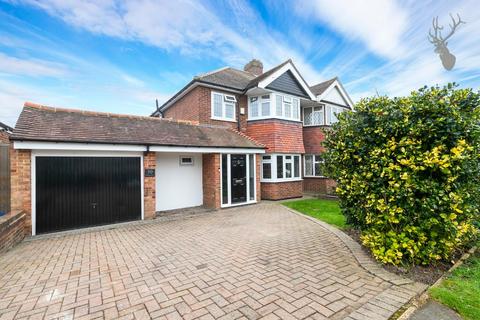50 Orchard Drive, Theydon Bois, Epping, CM16 7DJ
