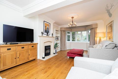 50 Orchard Drive, Theydon Bois, Epping, CM16 7DJ