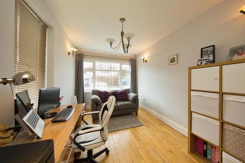 22 Celyn Grove, Cardiff, CF23 6SH