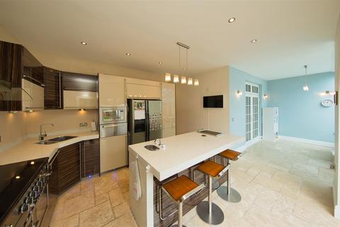 22 Celyn Grove, Cardiff, CF23 6SH