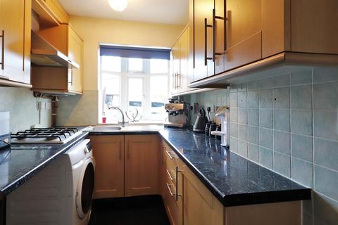 107 Appledore Avenue, Bexleyheath, DA7 6QJ