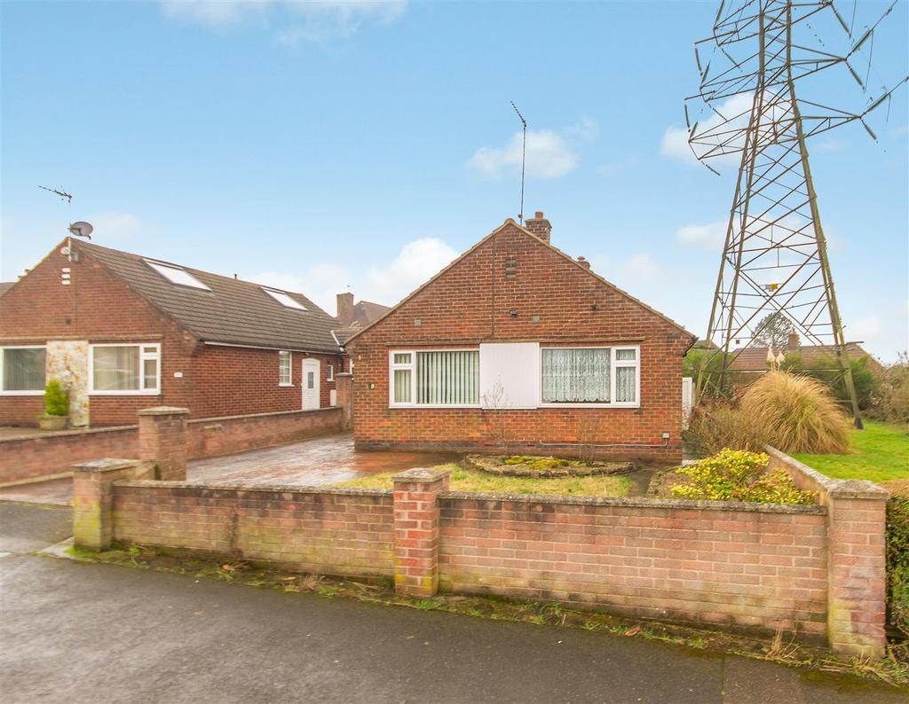 Williamthorpe Road, North Wingfield... 2 bed detached bungalow £169,950