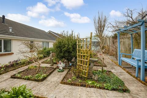 1 Cheavestone Lea, Blackawton, Totnes, TQ9 7AU