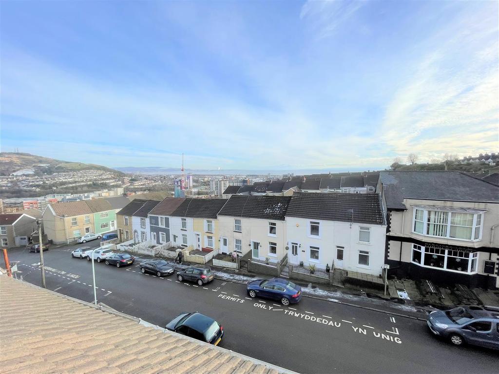 North Hill Road, Swansea 2 bed terraced house for sale £97,500