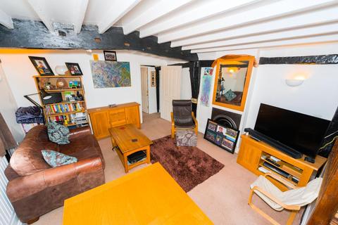 Flat 1, 9 High Street, Ewell, Epsom, KT17 1SG